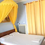 Bay & Aparthotel Karavomilos (Central Greece)