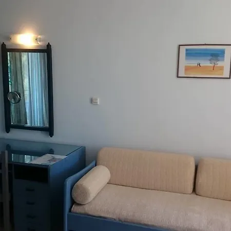 Aparthotel Bay & 2*