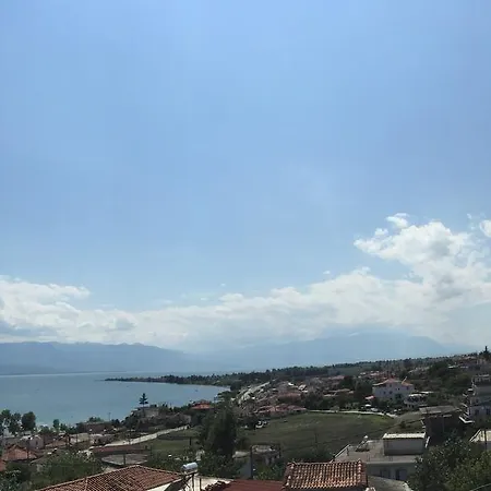 Bay & Karavomilos (Central Greece)