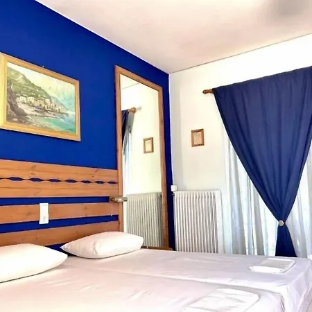 Bay & 2* Karavomilos (Central Greece)